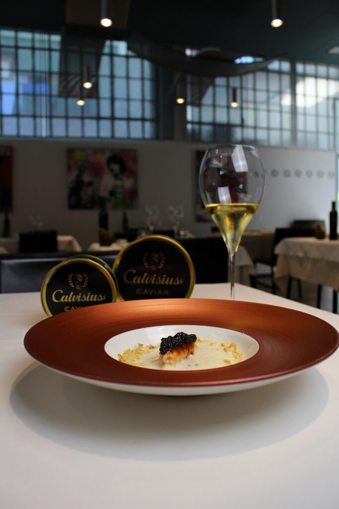 Patata soffiata e caviale Calvisius